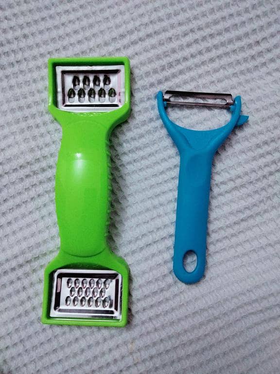 Stainless Steel 2-in-1 Potato Peeler with Y-Shape Blade - Multifunctional Grater for Fruits and Vegetables in the Kitchen