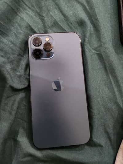 iPhone 12 Pro Max (256GB) – Great Condition!