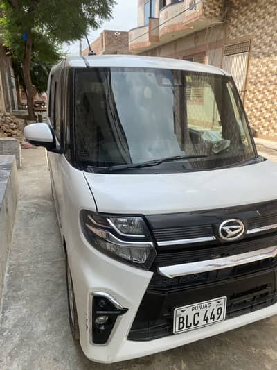 Daihatsu Tanto 2022