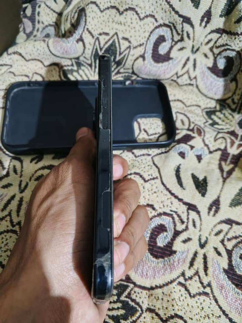 Apple iPhone 15 3