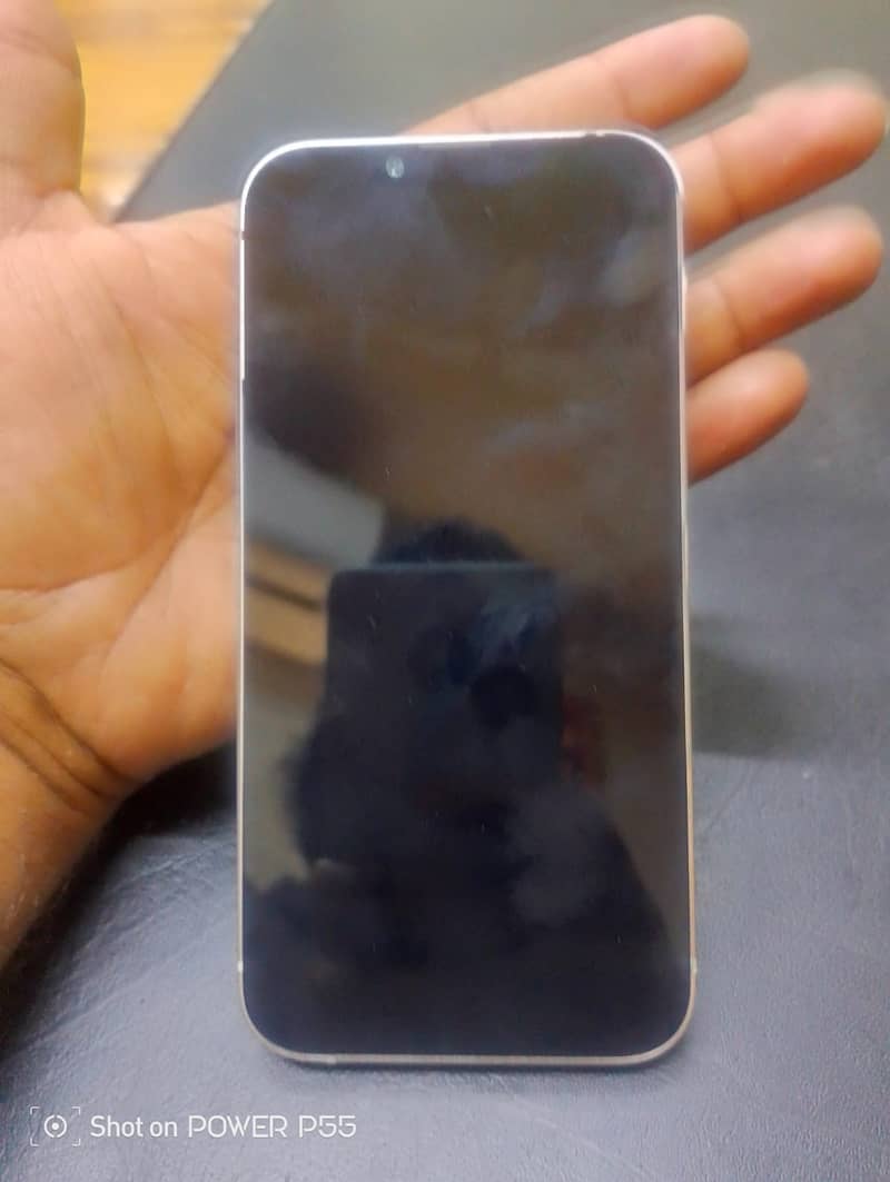 Apple iPhone 13 1