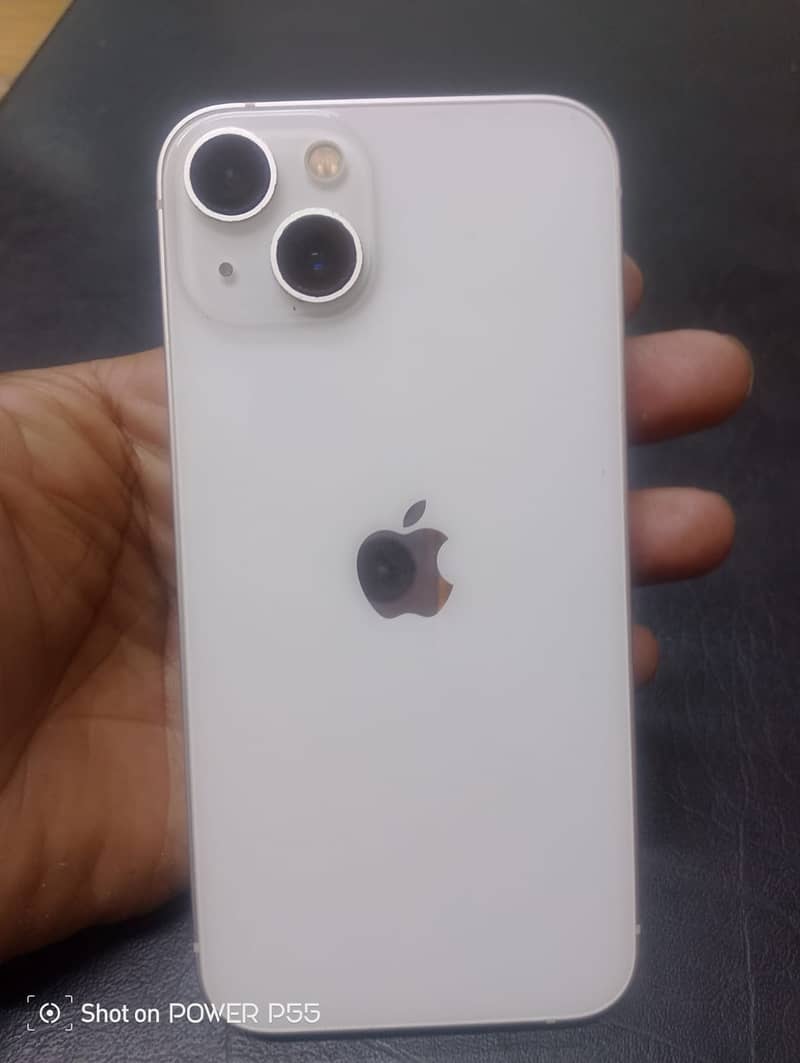 Apple iPhone 13 4