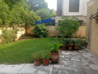 DHA phase 1 kanal full house for rent avalible j block