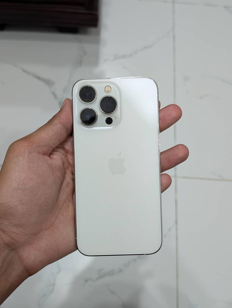 Apple iPhone 13 Pro 0