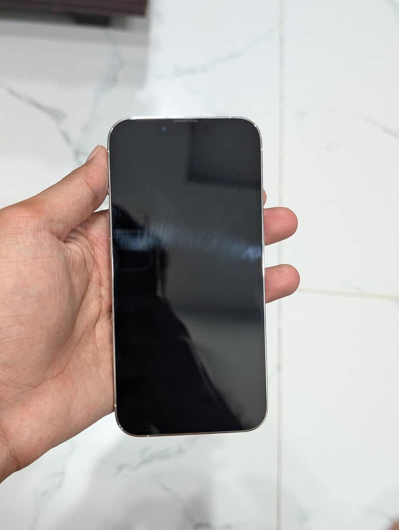 Apple iPhone 13 Pro 3