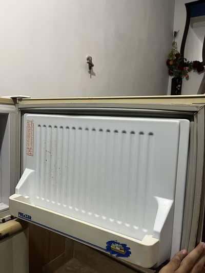 PEL refrigerator