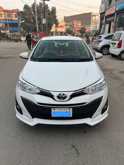 Toyota Yaris 2022 1.5 auto Full option