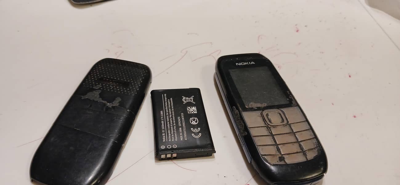 Nokia 1202 4