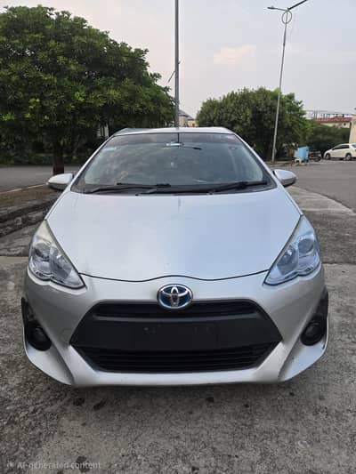 Toyota Aqua 2015