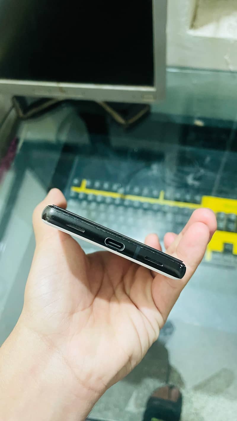 Google Pixel 6a 3