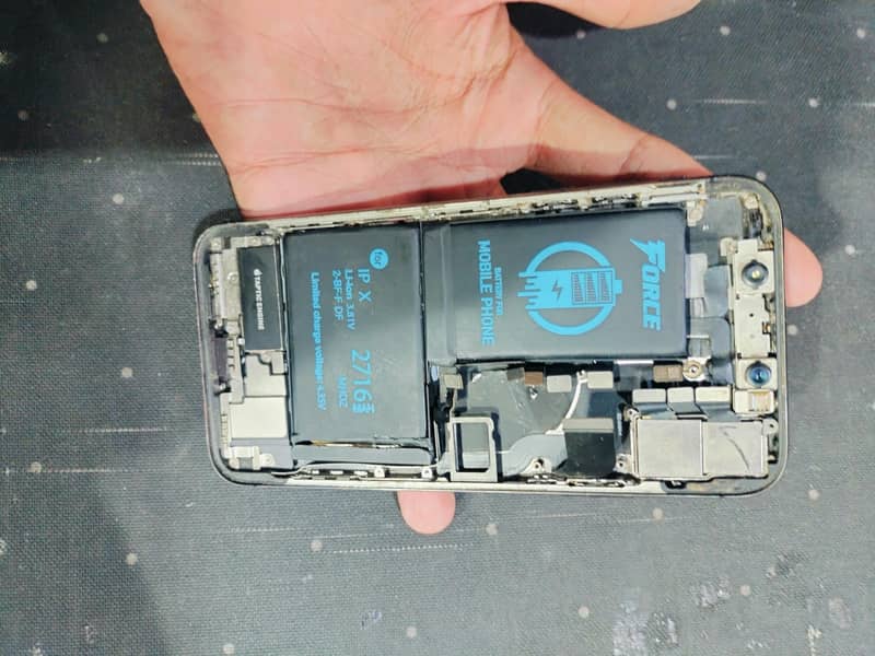 Apple iPhone X 5
