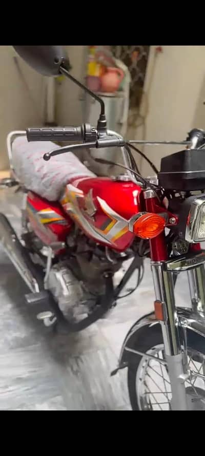 HONDA CG 125 LUSH CONDITION 2025 MODEL