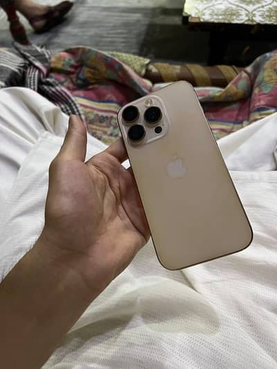 Iphone 16 pro. Non pta for sale