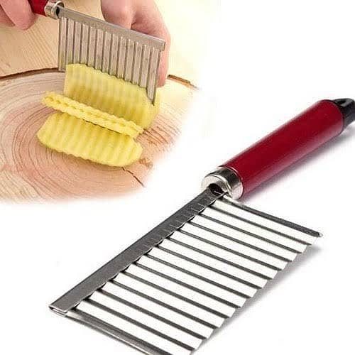 Stainless Steel Wavy Cutter for Vegetables and Potatoes - Ideal for Making French Fries, Finger Chips, and Wavy Snacks