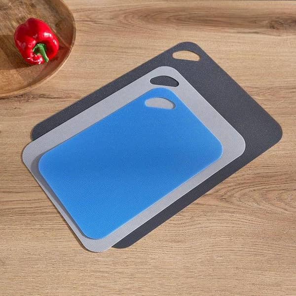 3-Piece Set of Flexible Silicone Cutting Boards for Kitchen - Small, Medium, and Large Sizes, Dishwasher-Safe, Non-Slip, Non-Porous Design in Upgraded Colors