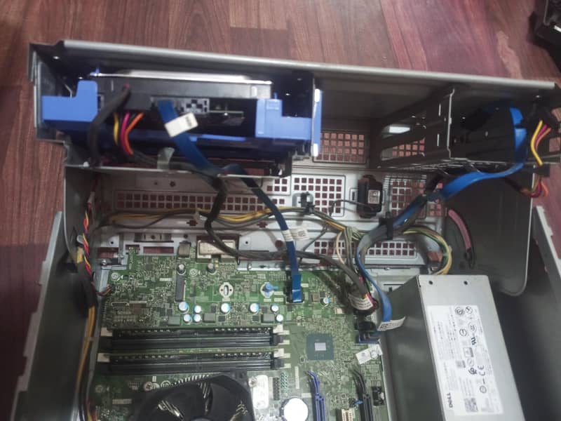 desktop computer 3