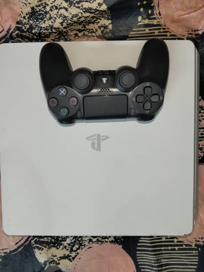 Sony PlayStation 4 Slim Glacier White (500GB) - Good Condition