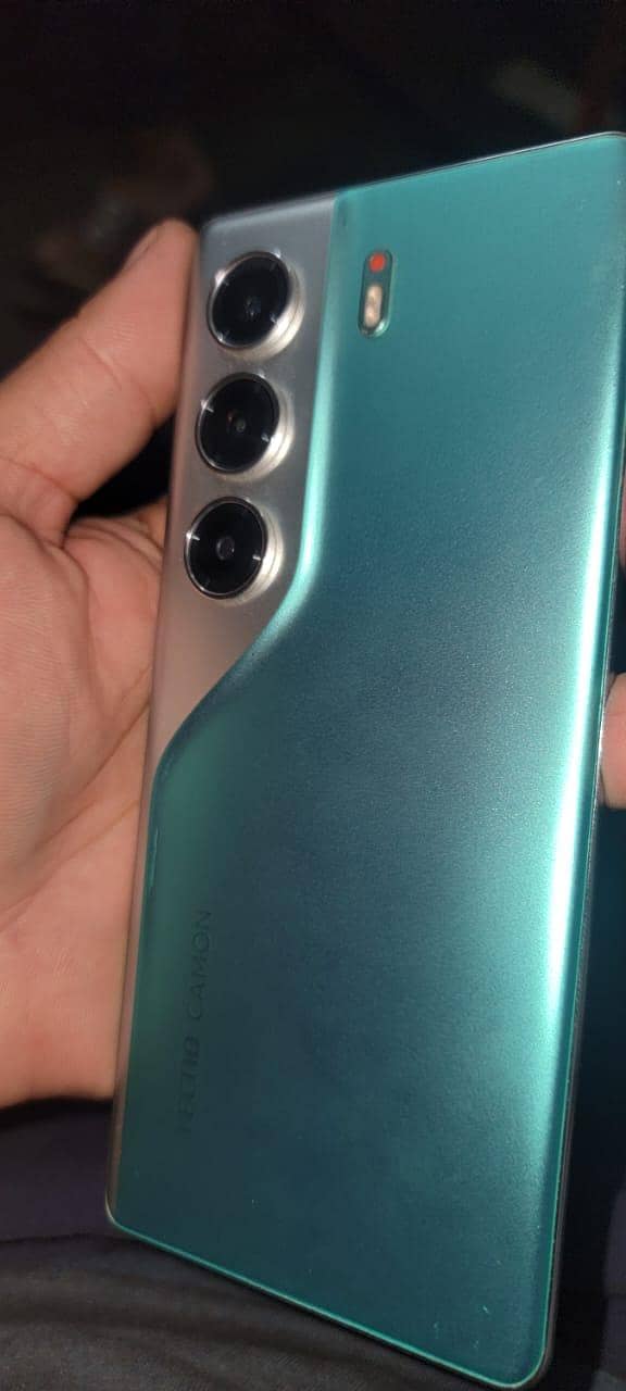 Tecno CAMON 40 Pro 2