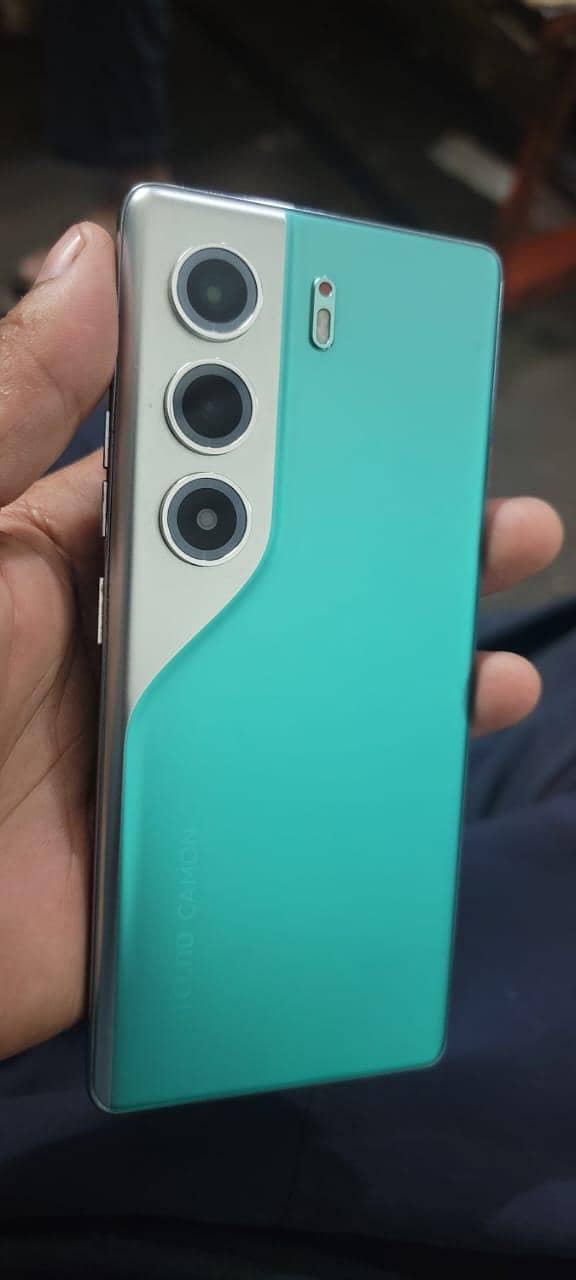 Tecno CAMON 40 Pro 10