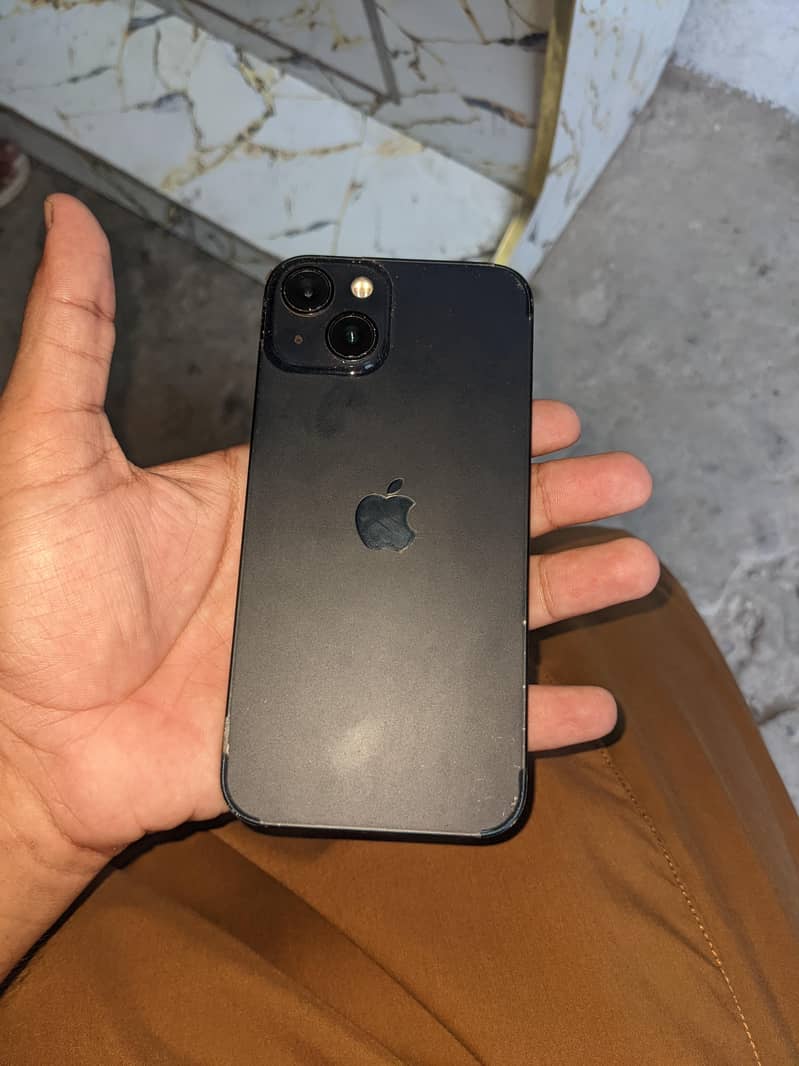 Apple iPhone 13 0