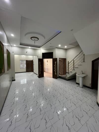 4 Marla house double story brand new house. demand 95 lack. final 88 lack. location main ferozepur road kahna stop Lahore