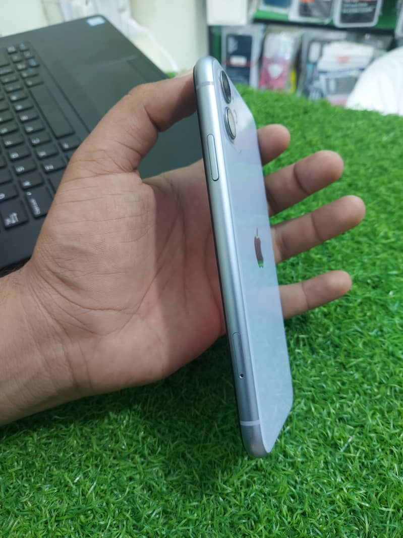 Apple iPhone 11 1