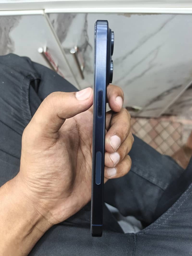 iphone 15 pro max 1