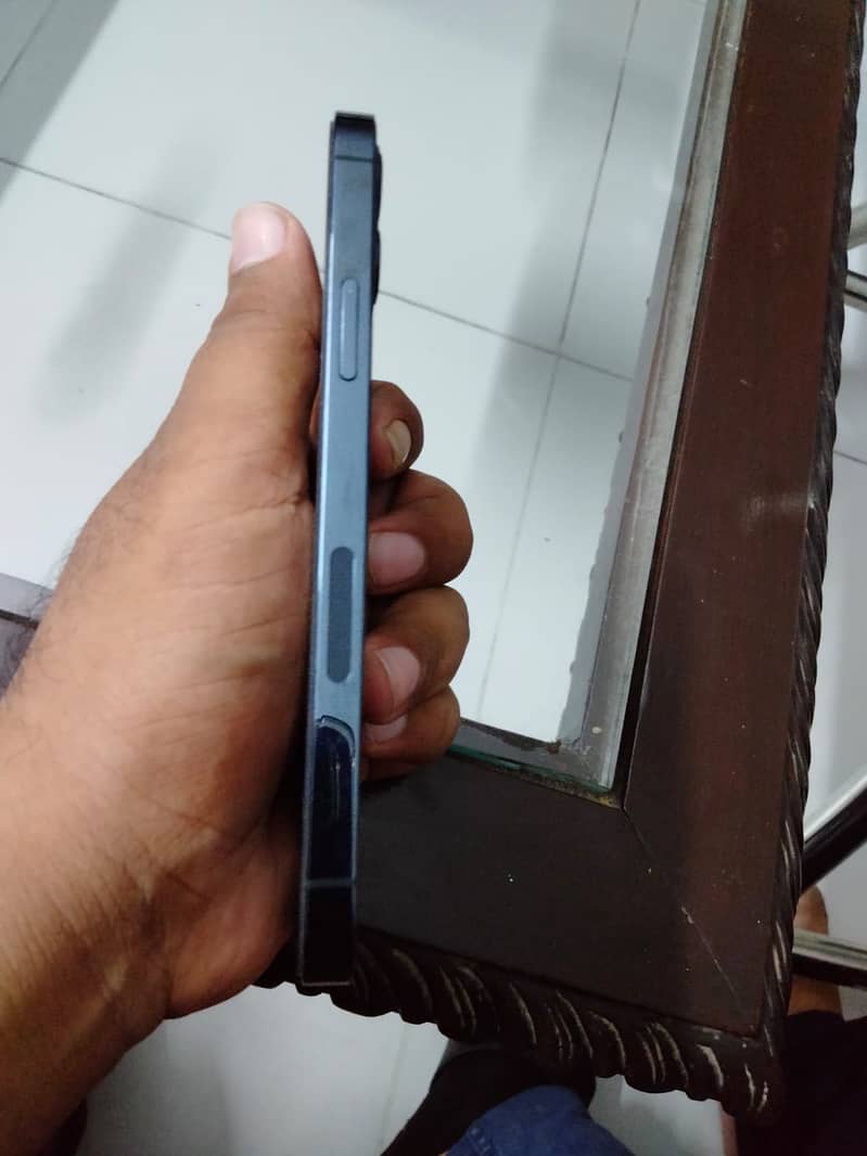 Apple iPhone 12 Pro 1