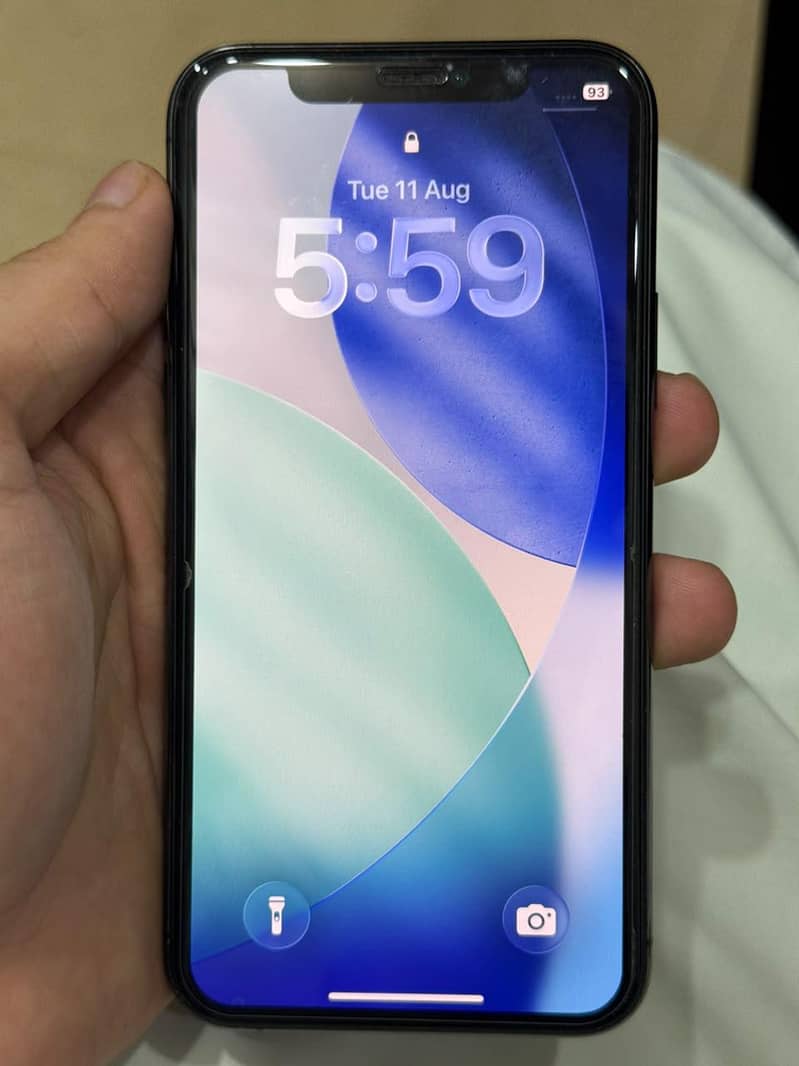 Apple iPhone 11 Pro 1