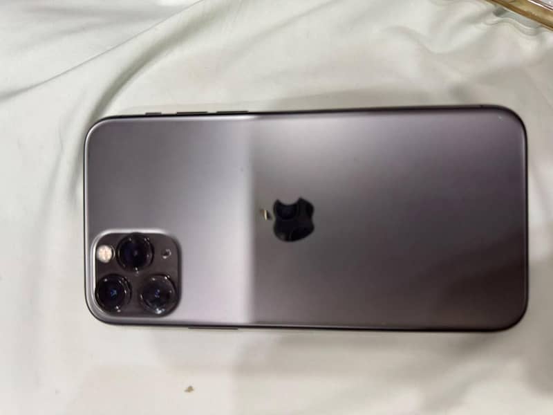 Apple iPhone 11 Pro 2