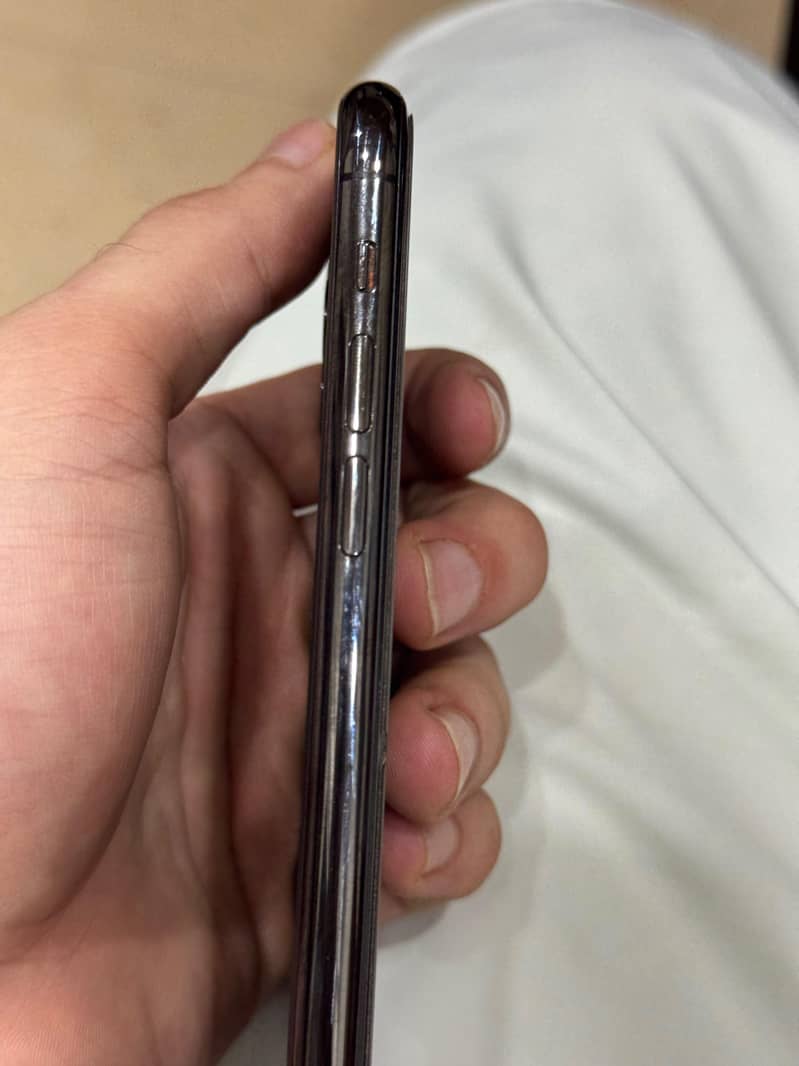 Apple iPhone 11 Pro 5