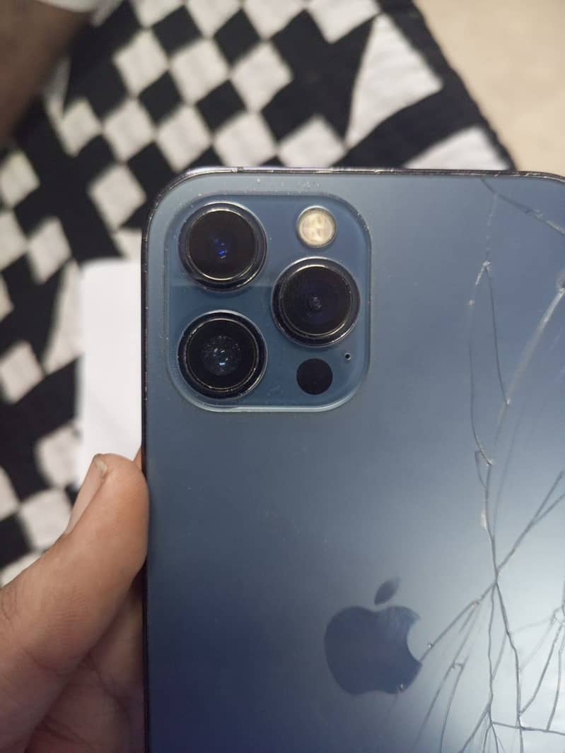 Apple iPhone 12 Pro Max 1