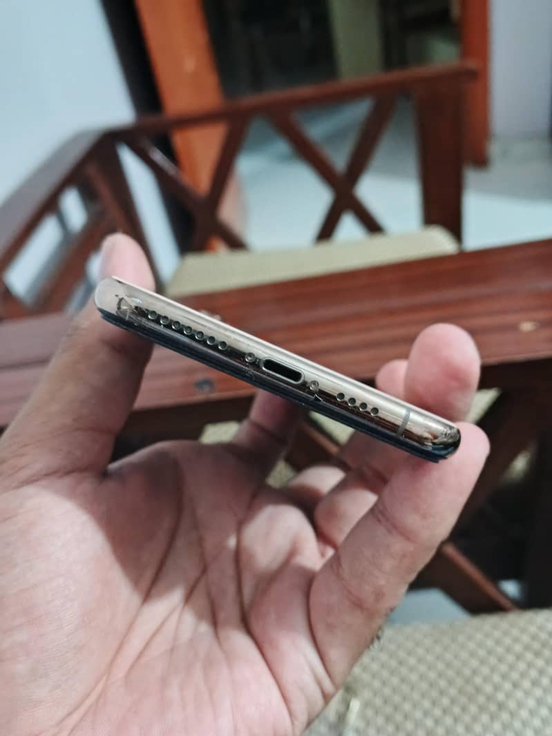 iPhone XS Max sim working 2