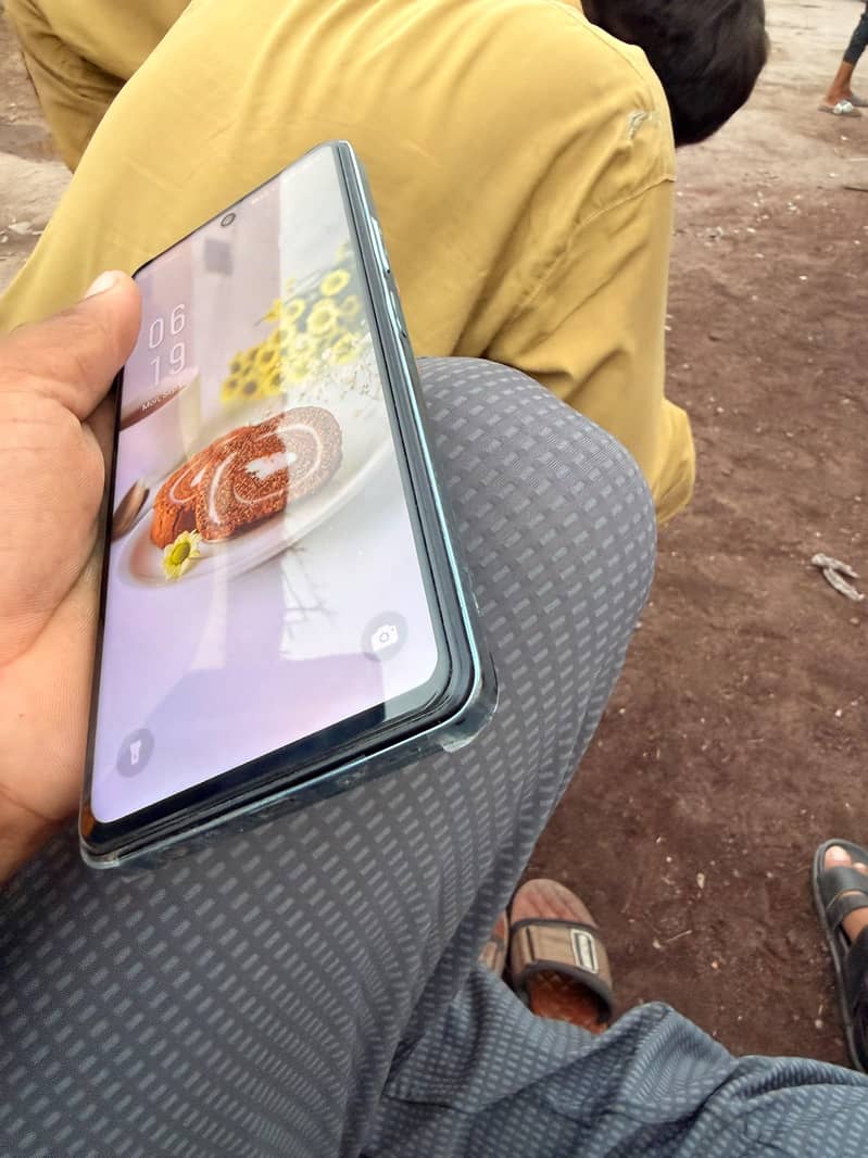 Infinix Note 30 6