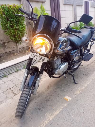 Suzuki gs 150