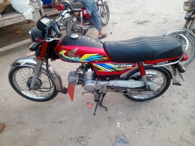 Honda 70 CD Model 2020/21 one month