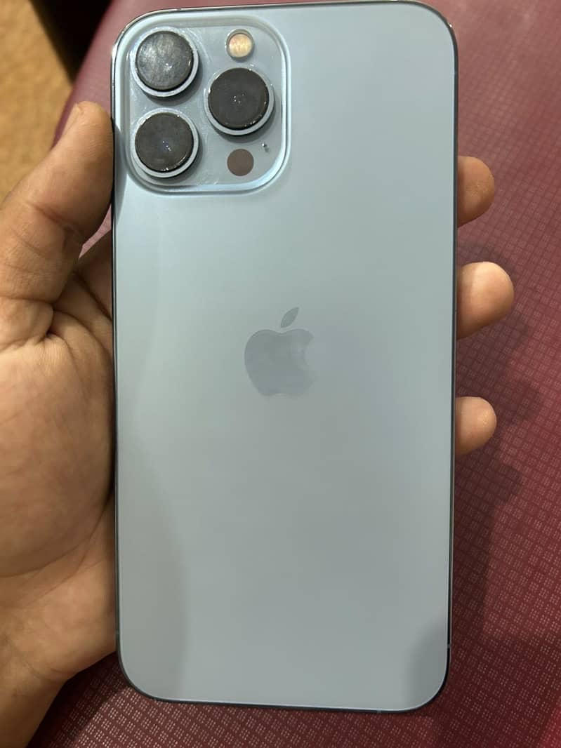 Apple iPhone 13 Pro Max 2