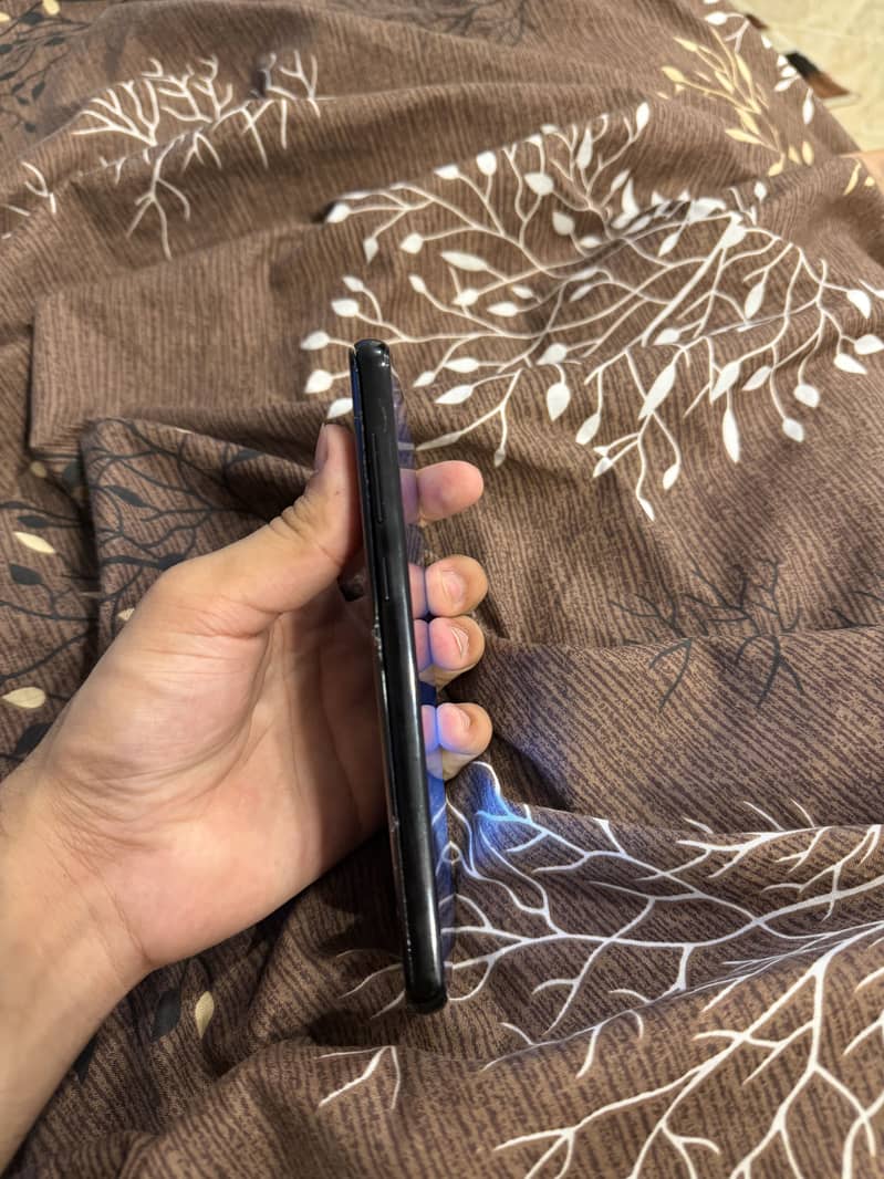 Samsung Mobile S8 Plus 0