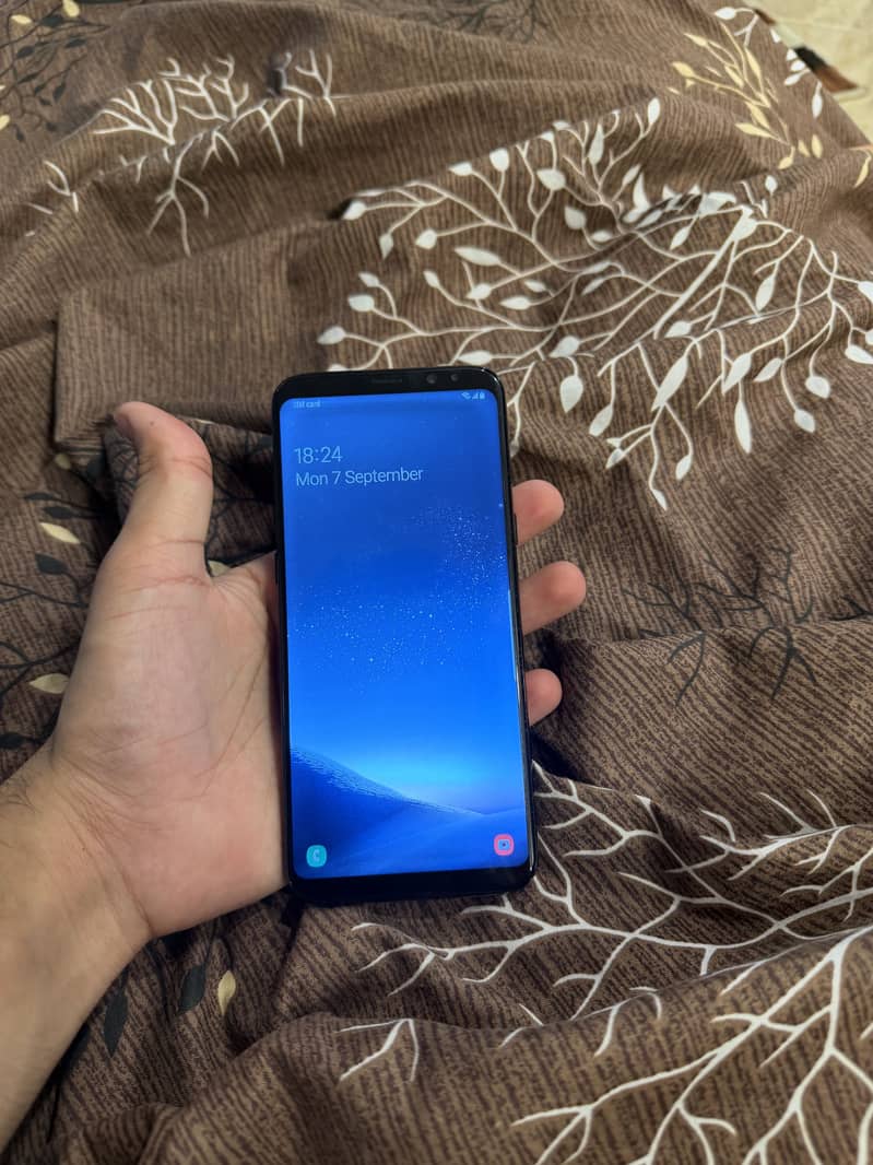 Samsung Mobile S8 Plus 2