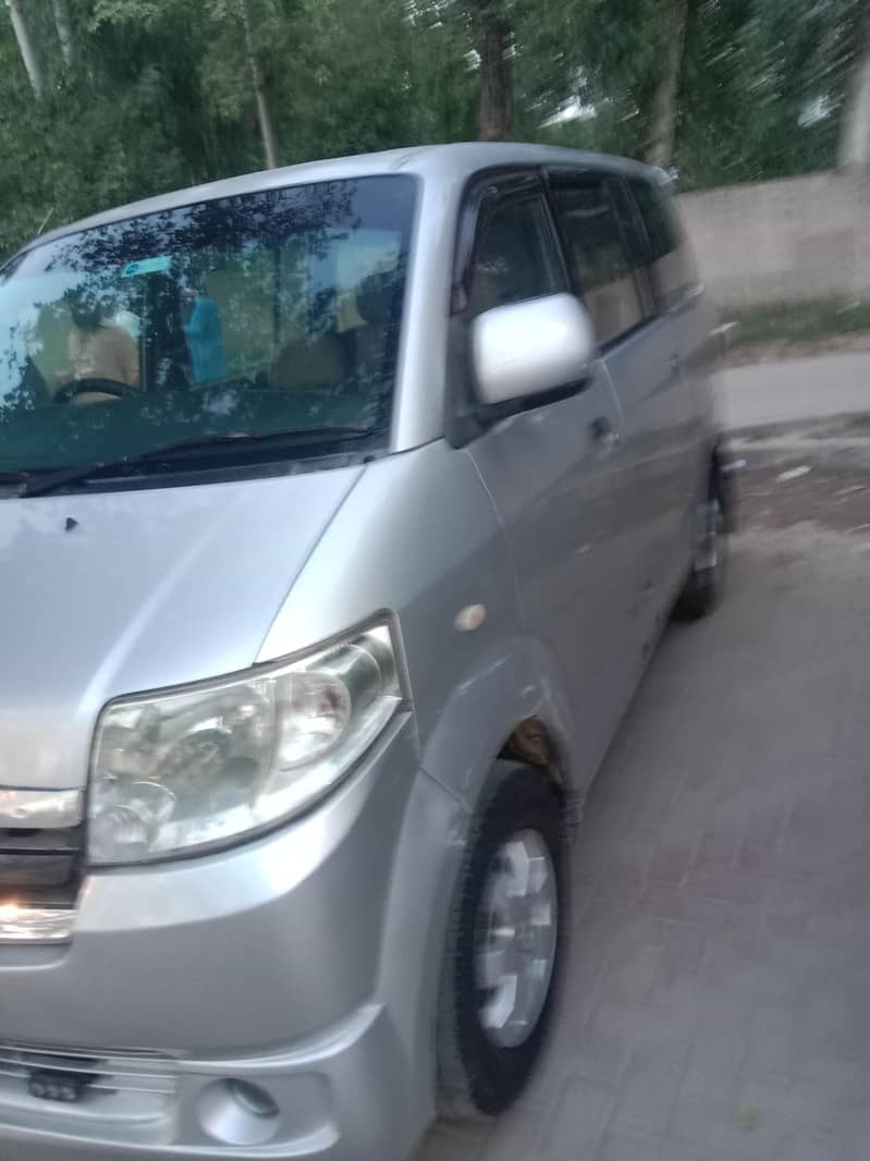 Suzuki apv 4