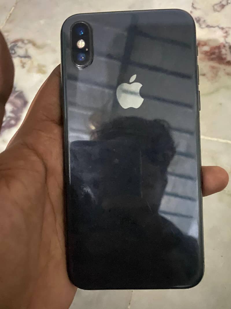 Apple iPhone X 3