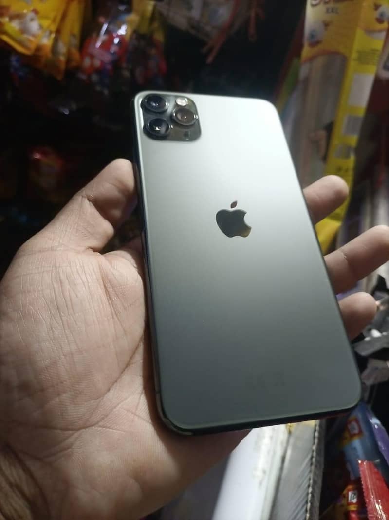Apple iPhone 11 Pro Max 0