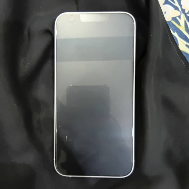 Apple iPhone 14 3