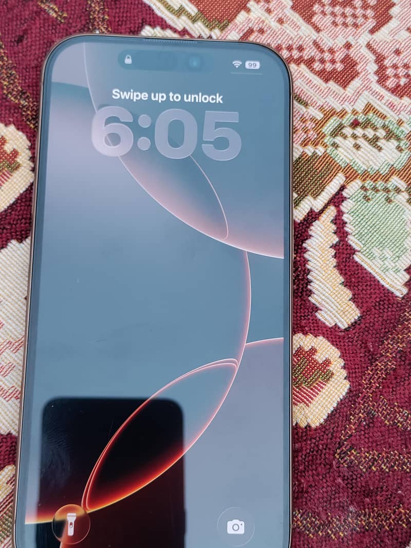 Apple iPhone 16 Pro 8