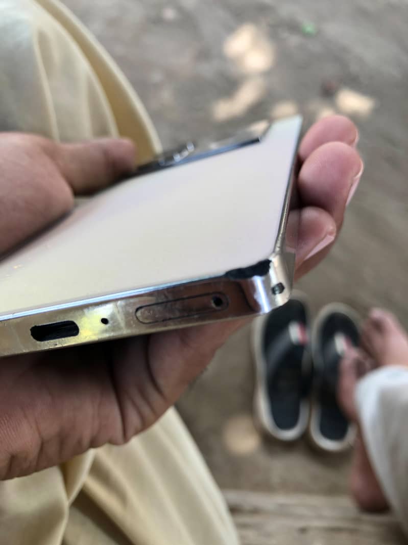 Infinix Note 40 5