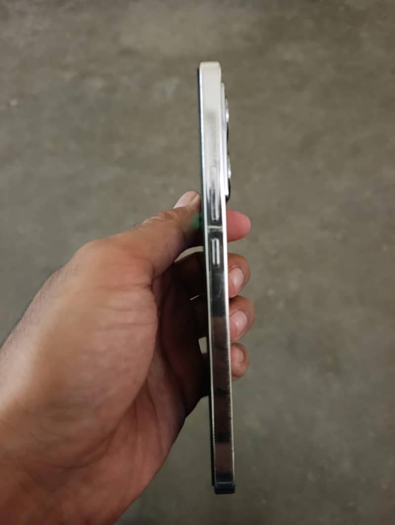 Infinix Note 40 8