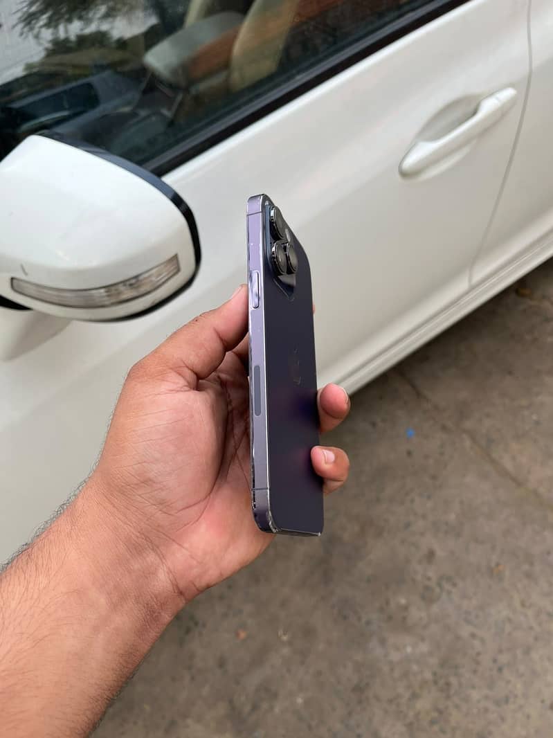 Apple iPhone 14 Pro Max 2