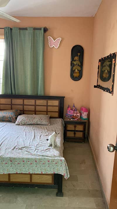 Ground Plus One 240 Yards House For Sale In Gulshan Block 1