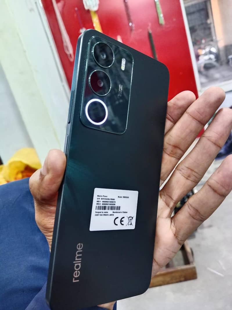Realme C71 1