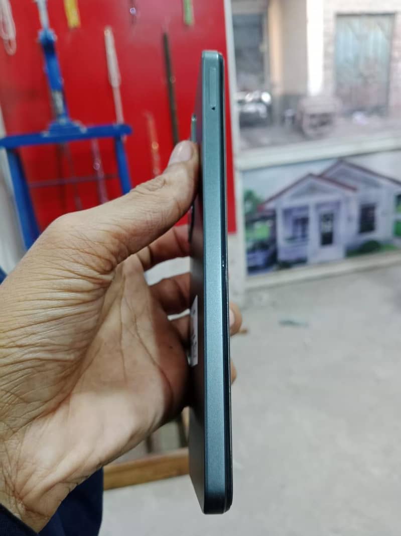 Realme C71 3